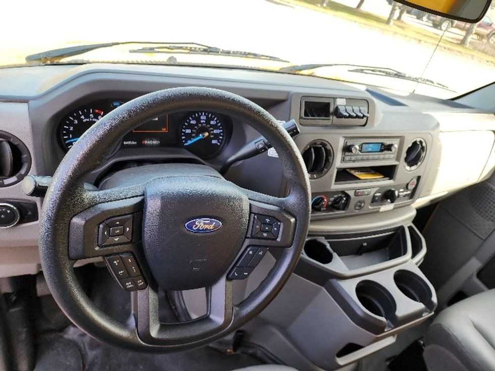 Light Duty Box Truck-Light and Medium Duty Trucks-Ford-2022-E350-Las Vegas-NV-64,106\n\t\tmiles-$ 40,000 - Image 17