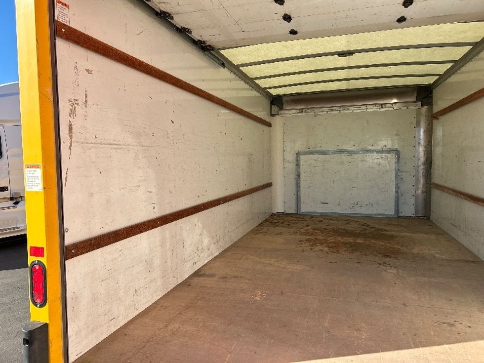 Light Duty Box Truck-Light and Medium Duty Trucks-Ford-2022-E350-Las Vegas-NV-96,326\n\t\tmiles-$ 29,750 - Image 11