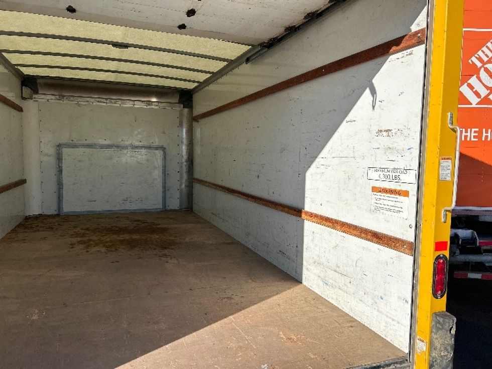 Light Duty Box Truck-Light and Medium Duty Trucks-Ford-2022-E350-Las Vegas-NV-96,326\n\t\tmiles-$ 29,750 - Image 12