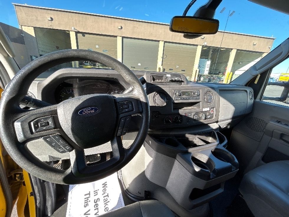 Light Duty Box Truck-Light and Medium Duty Trucks-Ford-2022-E350-Las Vegas-NV-96,326\n\t\tmiles-$ 29,750 - Image 18
