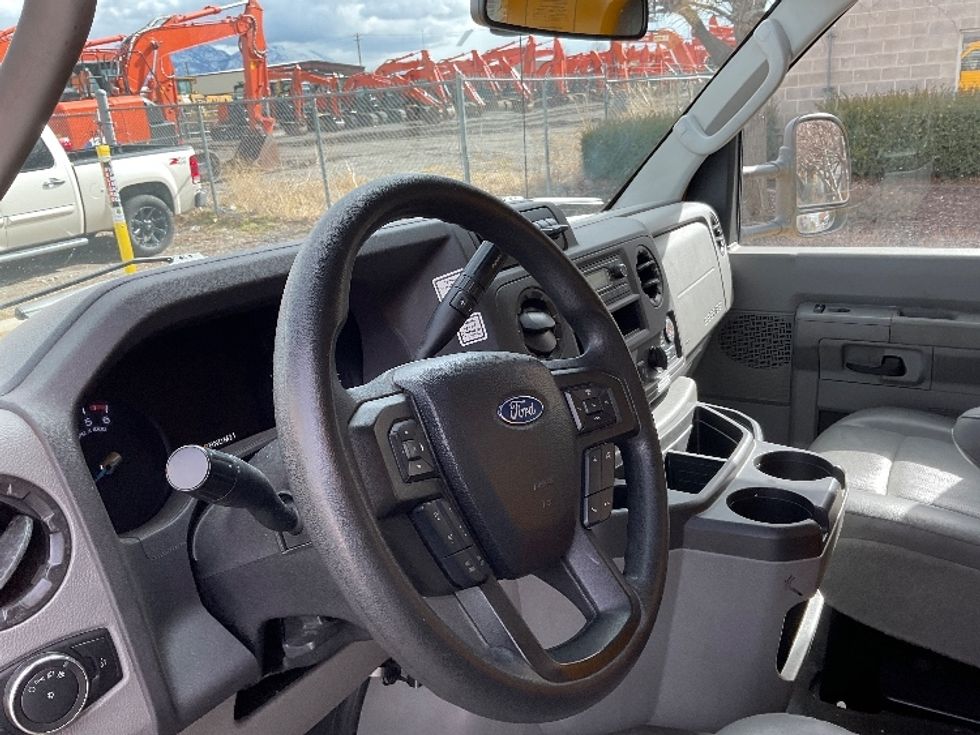 Light Duty Box Truck-Light and Medium Duty Trucks-Ford-2022-E350-Las Vegas-NV-96,634\n\t\tmiles-$ 29,750 - Image 17