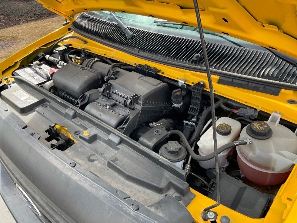 Light Duty Box Truck-Light and Medium Duty Trucks-Ford-2022-E350-Las Vegas-NV-96,634\n\t\tmiles-$ 29,750 - Image 24