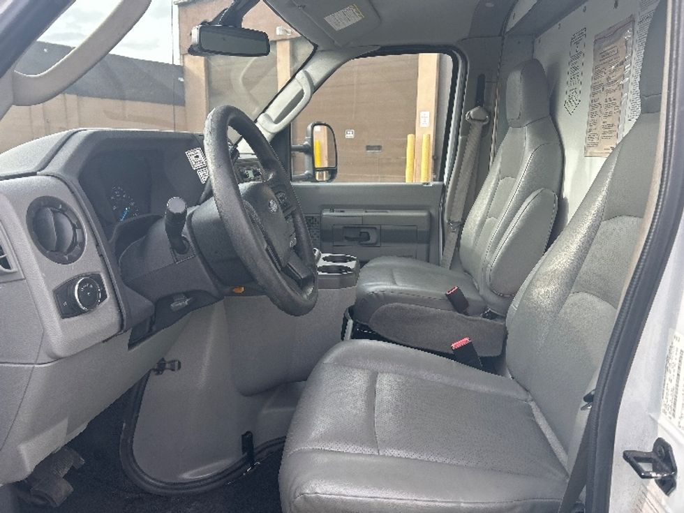 Light Duty Box Truck-Light and Medium Duty Trucks-Ford-2022-E350-Las Vegas-NV-98,066\n\t\tmiles-$ 32,750 - Image 19