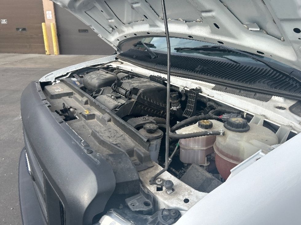 Light Duty Box Truck-Light and Medium Duty Trucks-Ford-2022-E350-Las Vegas-NV-98,066\n\t\tmiles-$ 32,750 - Image 24