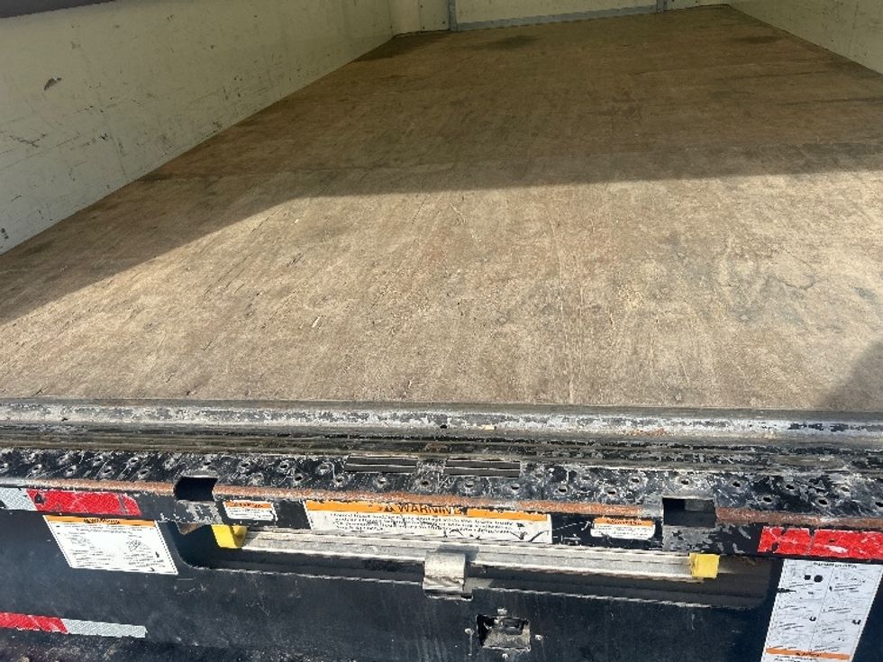 Light Duty Box Truck-Light and Medium Duty Trucks-Ford-2022-E350-Lenexa-KS-98,899\n\t\tmiles-$ 30,750 - Image 10