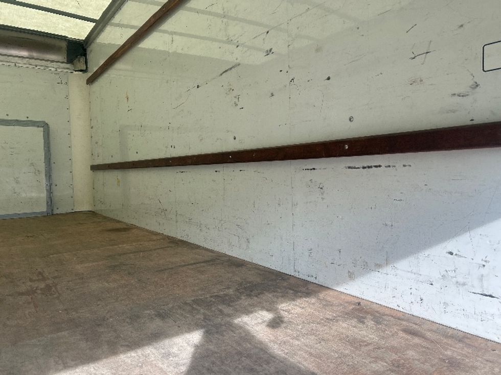 Light Duty Box Truck-Light and Medium Duty Trucks-Ford-2022-E350-Lenexa-KS-98,899\n\t\tmiles-$ 30,750 - Image 12