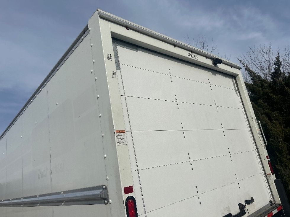 Light Duty Box Truck-Light and Medium Duty Trucks-Ford-2022-E350-Lenexa-KS-98,899\n\t\tmiles-$ 30,750 - Image 26