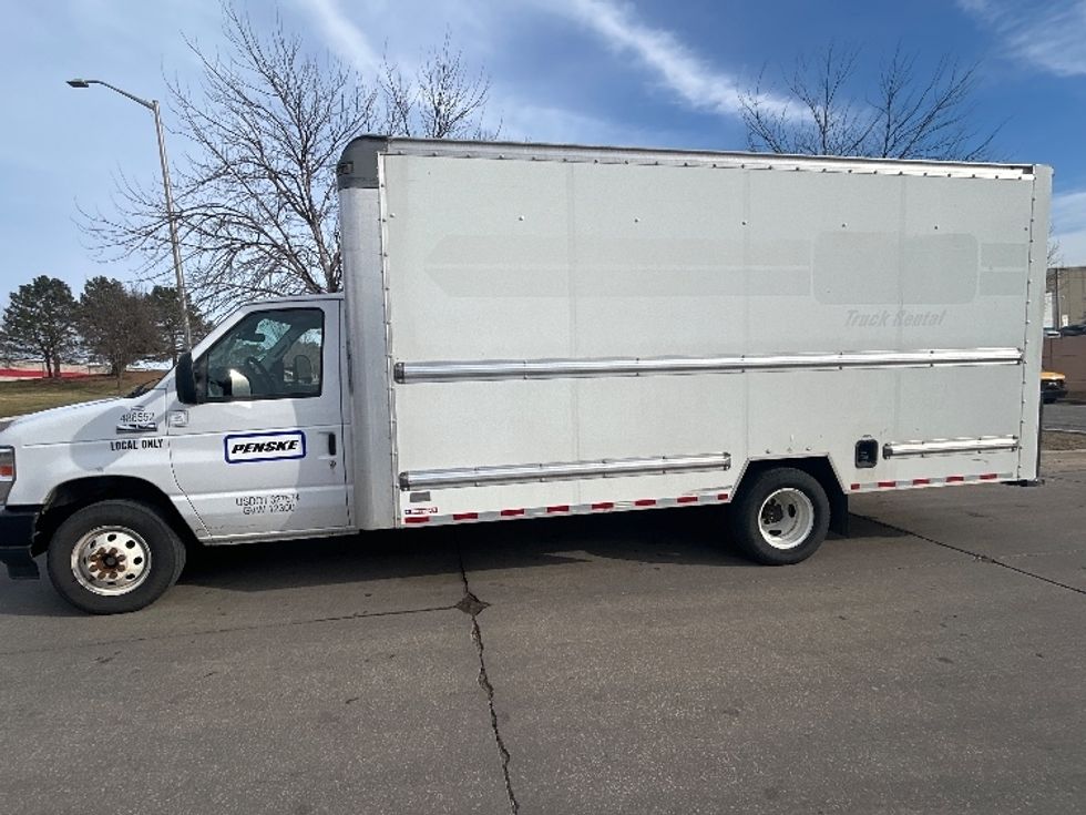 Light Duty Box Truck-Light and Medium Duty Trucks-Ford-2022-E350-Lenexa-KS-98,899\n\t\tmiles-$ 30,750 - Image 4