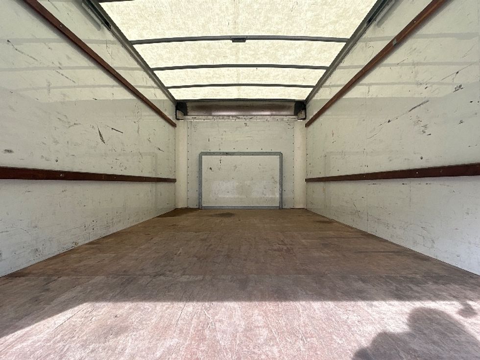 Light Duty Box Truck-Light and Medium Duty Trucks-Ford-2022-E350-Lenexa-KS-98,899\n\t\tmiles-$ 30,750 - Image 8