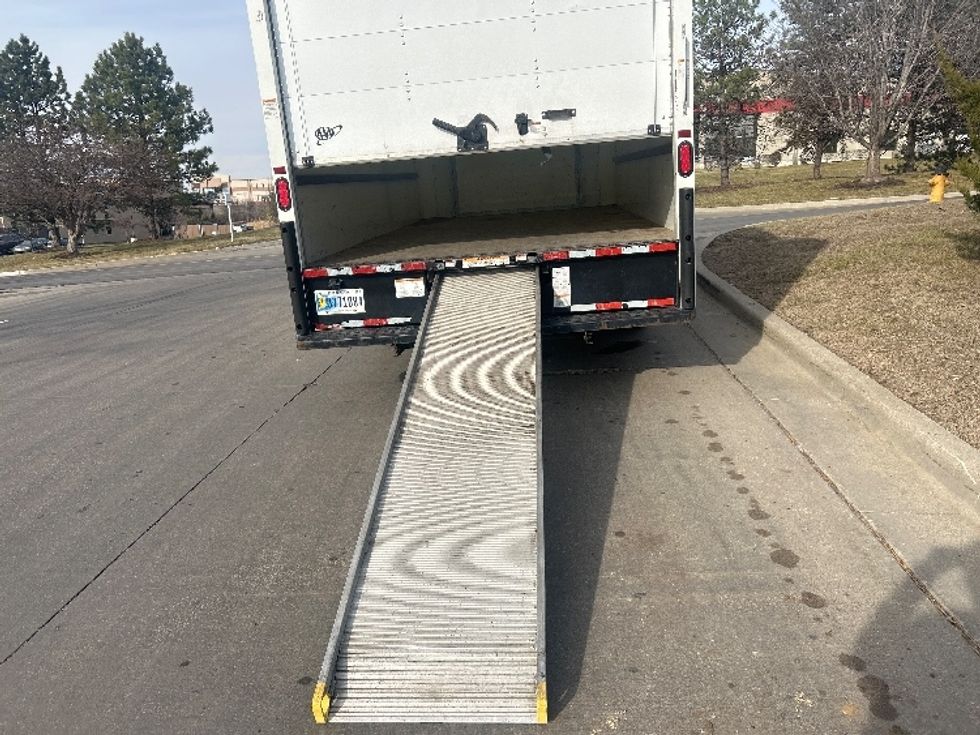 Light Duty Box Truck-Light and Medium Duty Trucks-Ford-2022-E350-Lenexa-KS-98,899\n\t\tmiles-$ 30,750 - Image 9