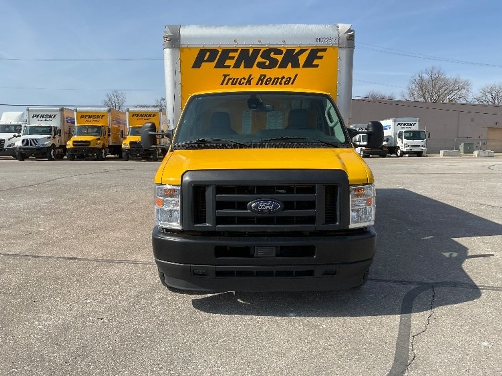 Light Duty Box Truck-Light and Medium Duty Trucks-Ford-2022-E350-Lexington-KY-118,392\n\t\tmiles-$ 24,250 - Image 2
