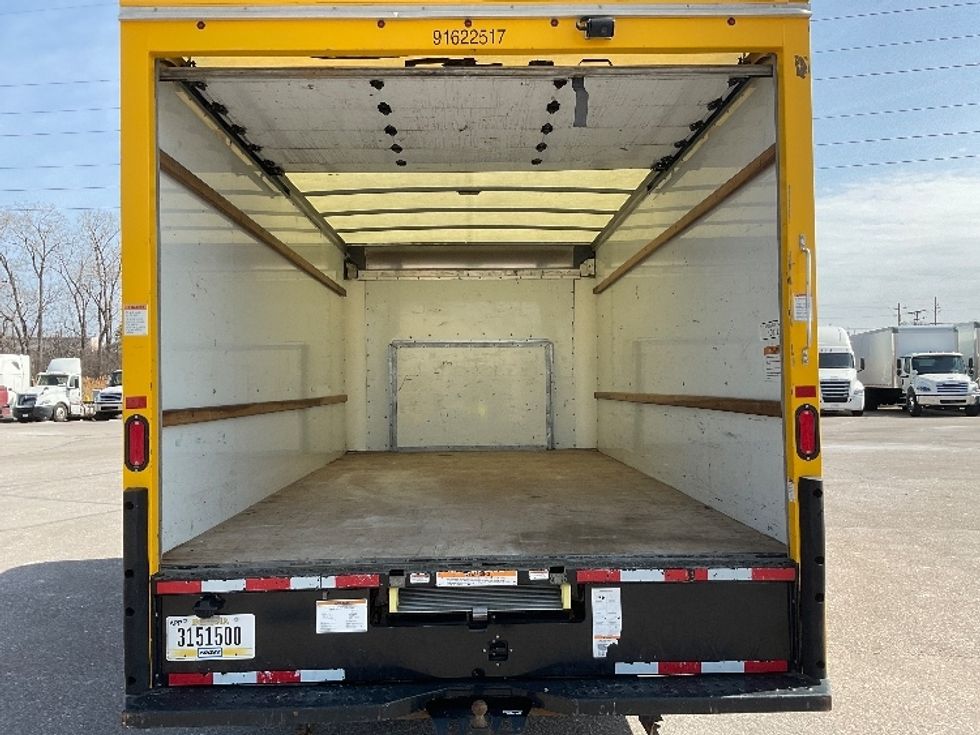 Light Duty Box Truck-Light and Medium Duty Trucks-Ford-2022-E350-Lexington-KY-118,392\n\t\tmiles-$ 24,250 - Image 8