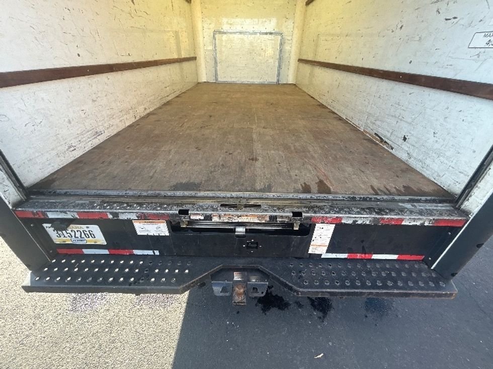 Light Duty Box Truck-Light and Medium Duty Trucks-Ford-2022-E350-Linden-NJ-106,715\n\t\tmiles-$ 29,000 - Image 10