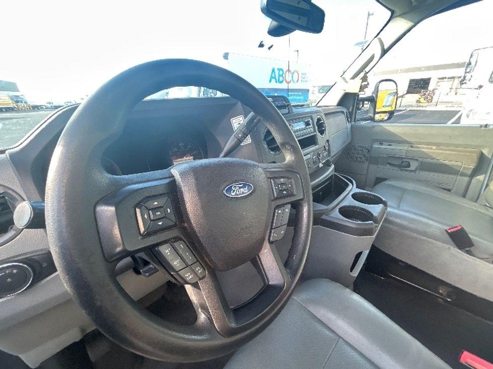 Light Duty Box Truck-Light and Medium Duty Trucks-Ford-2022-E350-Linden-NJ-106,715\n\t\tmiles-$ 29,000 - Image 17