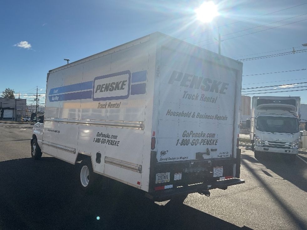 Light Duty Box Truck-Light and Medium Duty Trucks-Ford-2022-E350-Linden-NJ-73,165\n\t\tmiles-$ 38,250 - Image 6