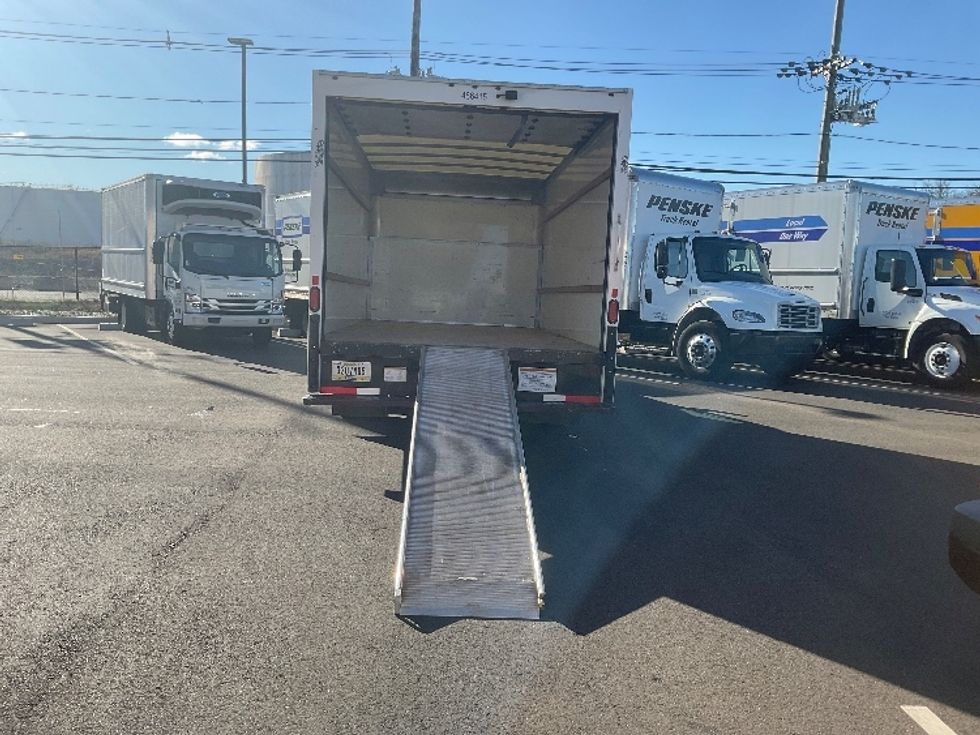 Light Duty Box Truck-Light and Medium Duty Trucks-Ford-2022-E350-Linden-NJ-73,165\n\t\tmiles-$ 38,250 - Image 9