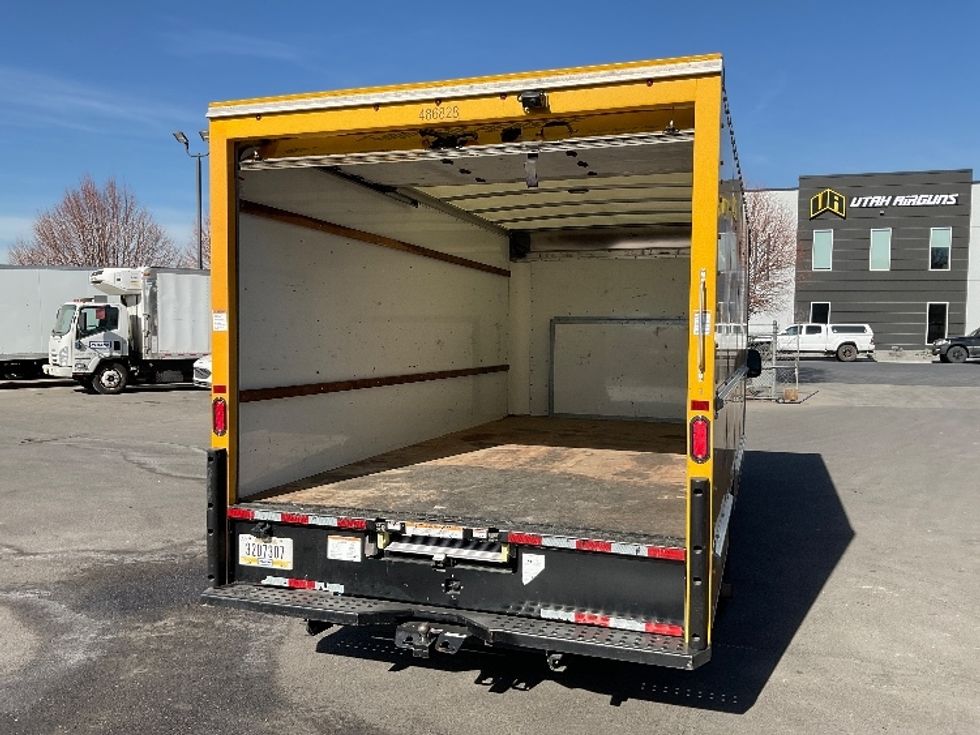 Light Duty Box Truck-Light and Medium Duty Trucks-Ford-2022-E350-Lindon-UT-126,856\n\t\tmiles-$ 24,750 - Image 11