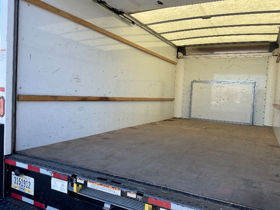 Light Duty Box Truck-Light and Medium Duty Trucks-Ford-2022-E350-Lindon-UT-57,489\n\t\tmiles-$ 42,500 - Image 10