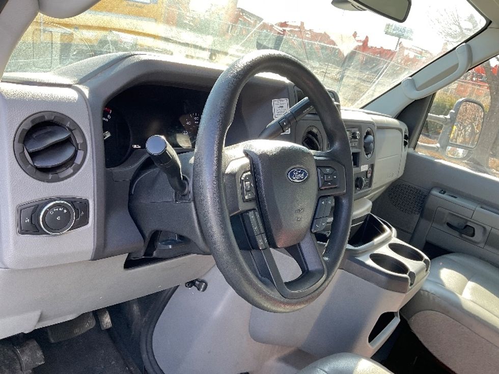Light Duty Box Truck-Light and Medium Duty Trucks-Ford-2022-E350-Lindon-UT-57,489\n\t\tmiles-$ 42,500 - Image 16