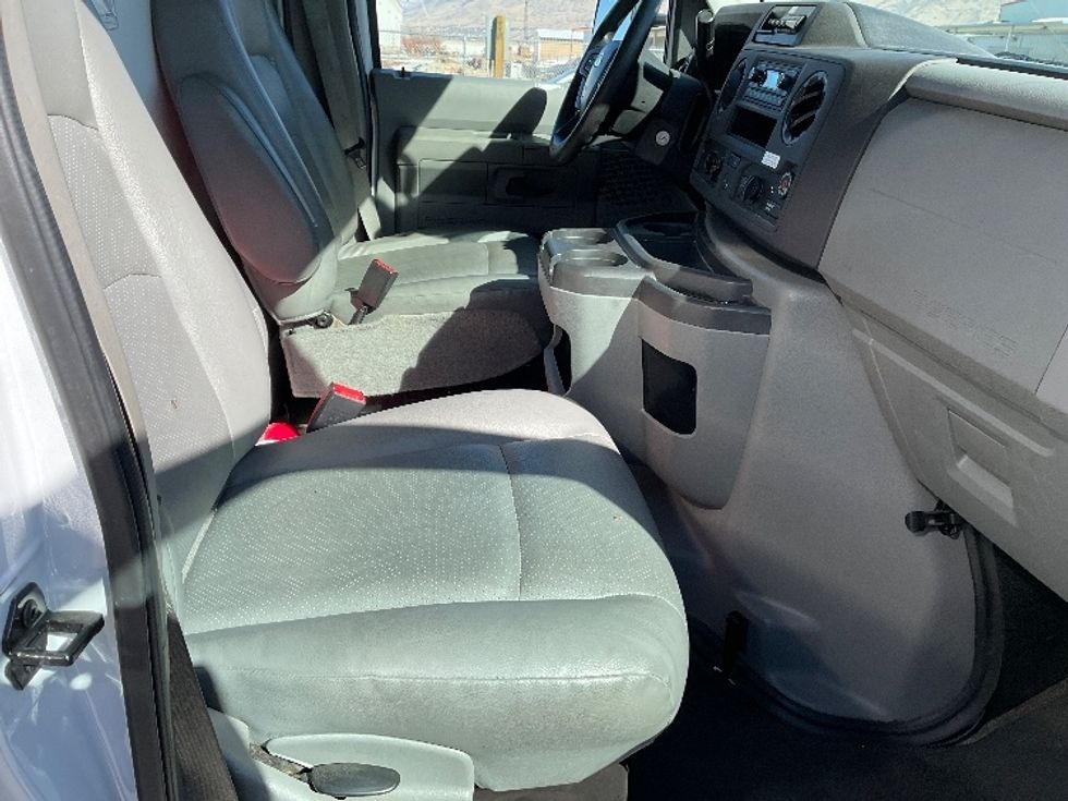 Light Duty Box Truck-Light and Medium Duty Trucks-Ford-2022-E350-Lindon-UT-57,489\n\t\tmiles-$ 42,500 - Image 21