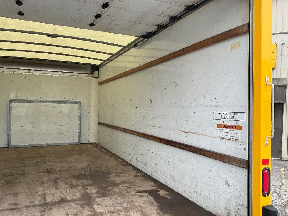 Light Duty Box Truck-Light and Medium Duty Trucks-Ford-2022-E350-Liverpool-NY-121,879\n\t\tmiles-$ 24,250 - Image 12