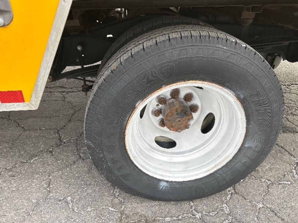 Light Duty Box Truck-Light and Medium Duty Trucks-Ford-2022-E350-Liverpool-NY-121,879\n\t\tmiles-$ 24,250 - Image 26