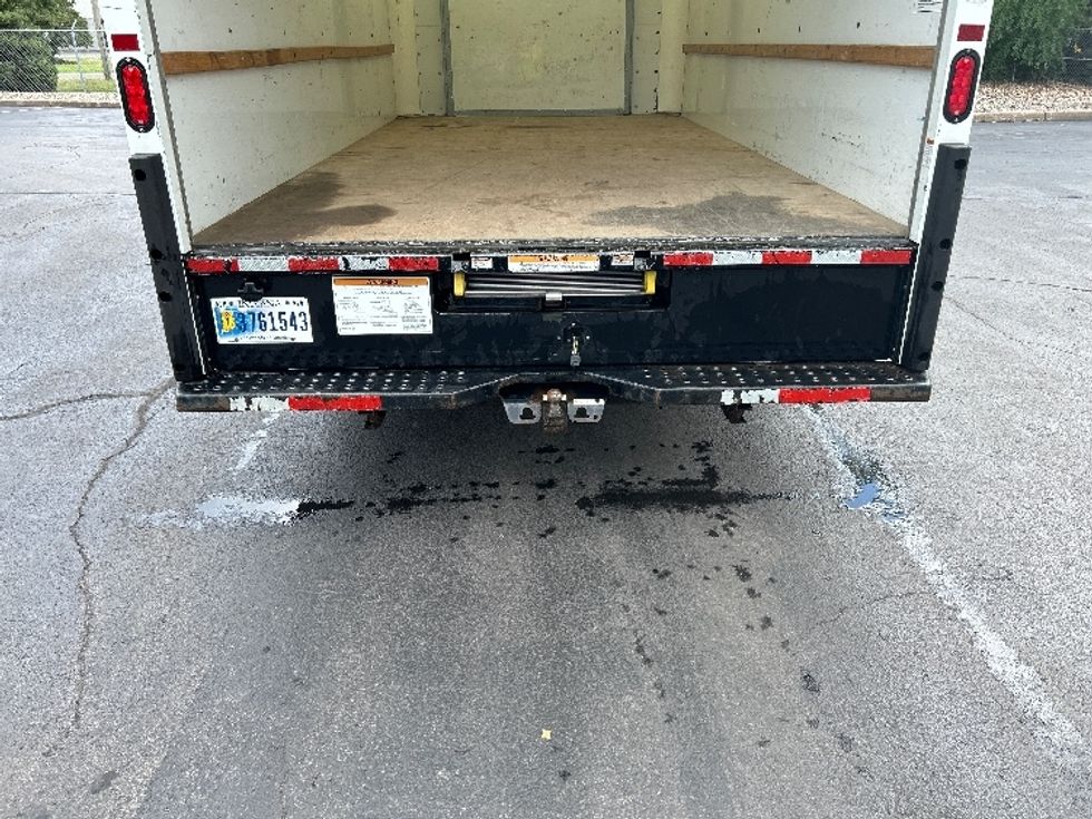 Light Duty Box Truck-Light and Medium Duty Trucks-Ford-2022-E350-Liverpool-NY-95,548\n\t\tmiles-$ 29,250 - Image 9