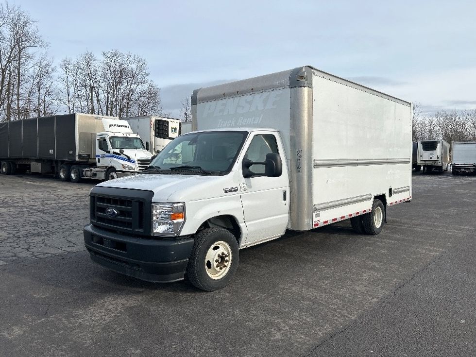Light Duty Box Truck-Light and Medium Duty Trucks-Ford-2022-E350-Liverpool-NY-99,261\n\t\tmiles-$ 29,250 - Image 3