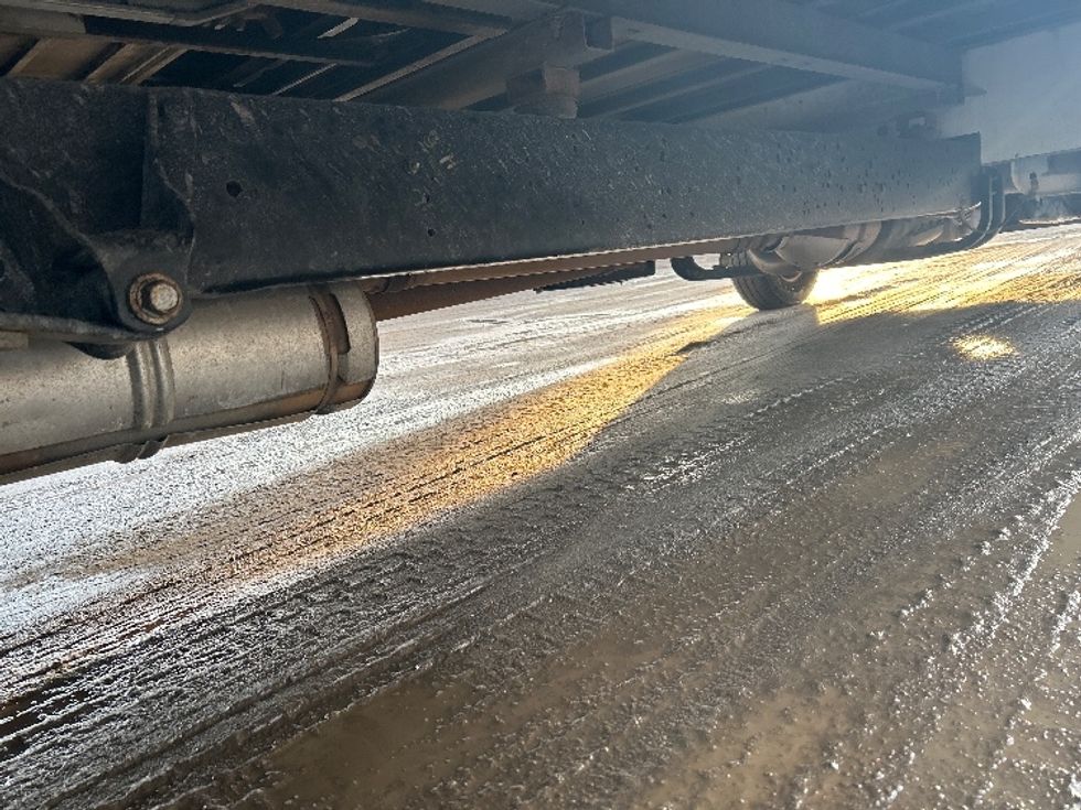 Light Duty Box Truck-Light and Medium Duty Trucks-Ford-2022-E350-Londonderry-NH-101,376\n\t\tmiles-$ 29,000 - Image 14