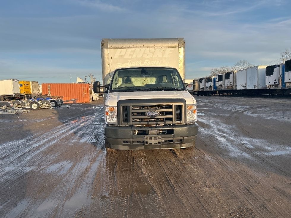 Light Duty Box Truck-Light and Medium Duty Trucks-Ford-2022-E350-Londonderry-NH-101,376\n\t\tmiles-$ 29,000 - Image 2