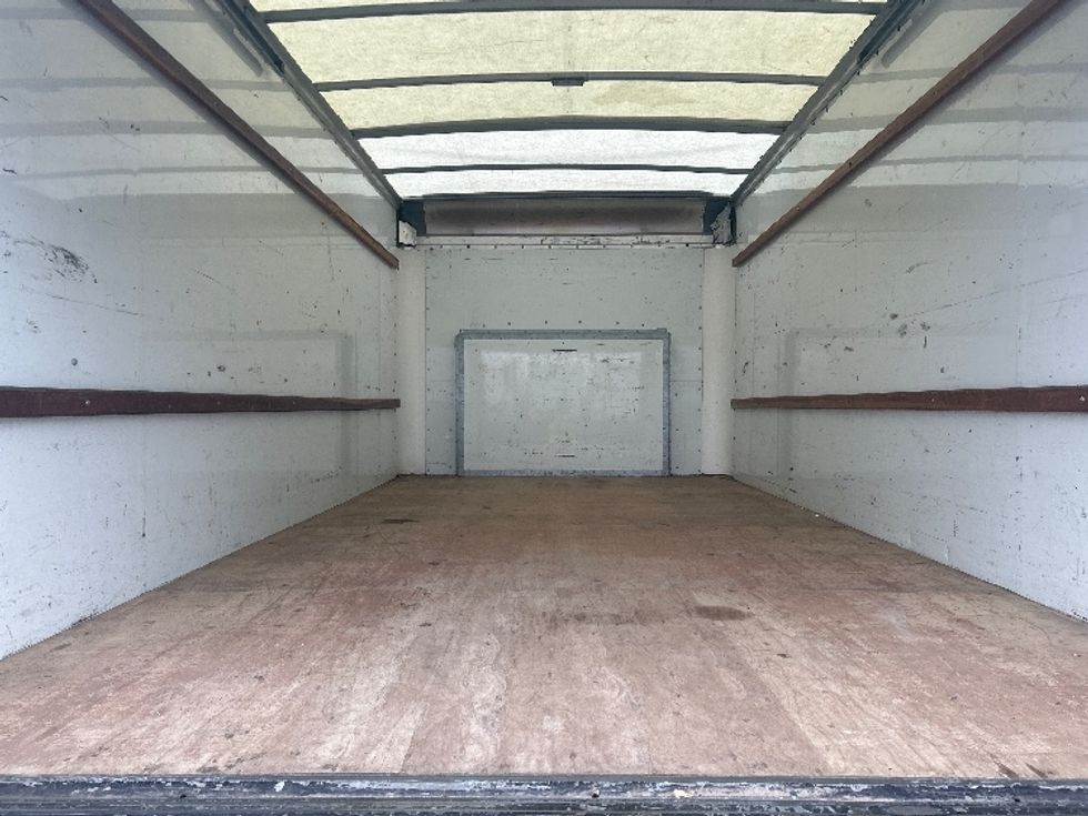 Light Duty Box Truck-Light and Medium Duty Trucks-Ford-2022-E350-Londonderry-NH-105,695\n\t\tmiles-$ 27,750 - Image 8