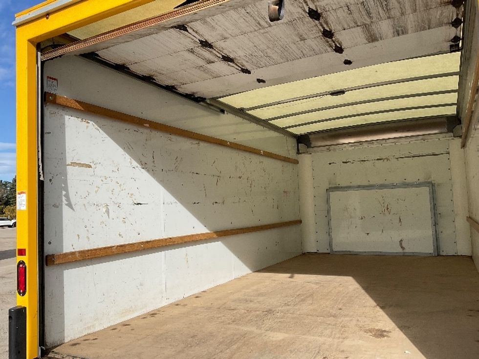 Light Duty Box Truck-Light and Medium Duty Trucks-Ford-2022-E350-Londonderry-NH-123,589\n\t\tmiles-$ 23,000 - Image 11