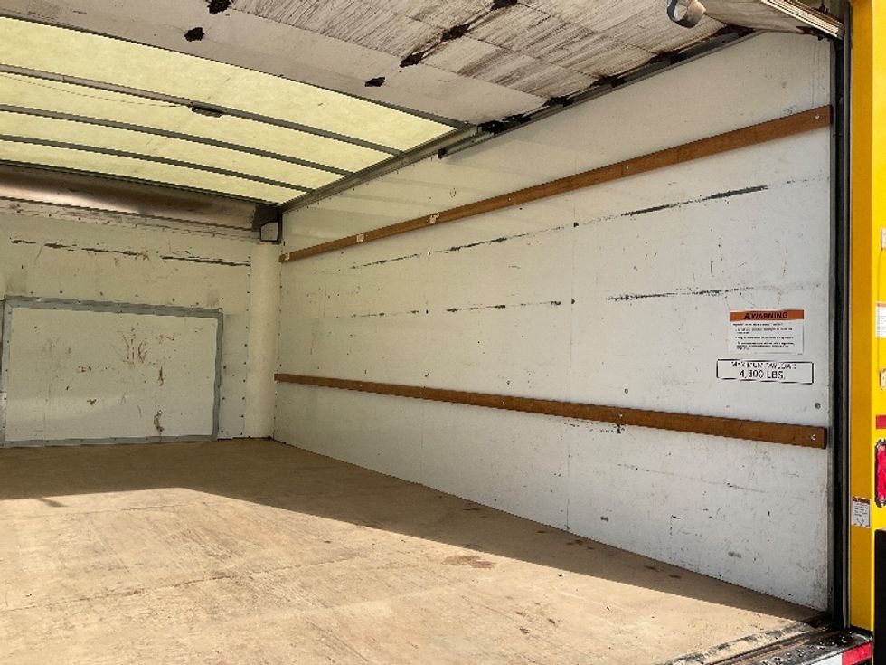 Light Duty Box Truck-Light and Medium Duty Trucks-Ford-2022-E350-Londonderry-NH-123,589\n\t\tmiles-$ 23,000 - Image 12