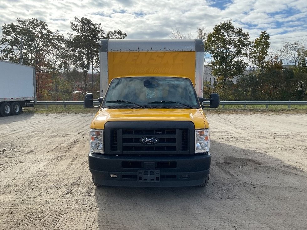 Light Duty Box Truck-Light and Medium Duty Trucks-Ford-2022-E350-Londonderry-NH-123,589\n\t\tmiles-$ 23,000 - Image 2