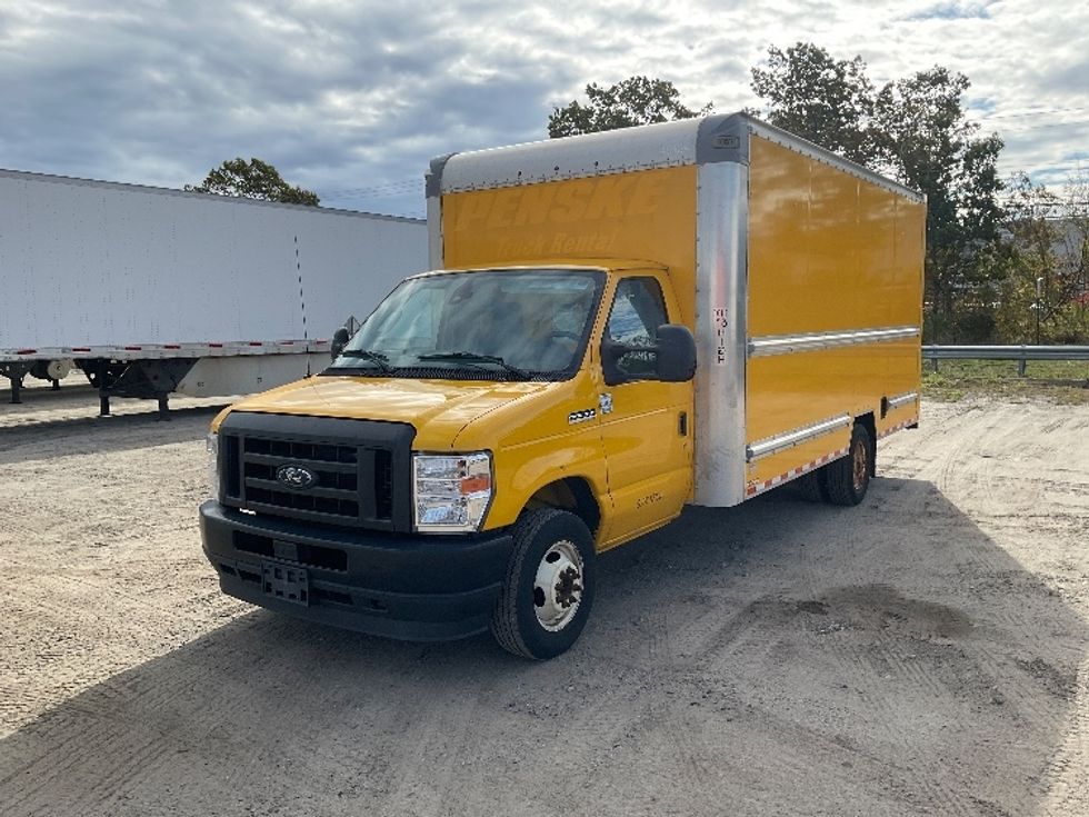 Light Duty Box Truck-Light and Medium Duty Trucks-Ford-2022-E350-Londonderry-NH-123,589\n\t\tmiles-$ 23,000 - Image 3