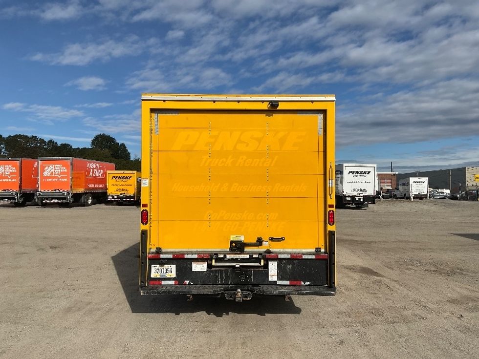 Light Duty Box Truck-Light and Medium Duty Trucks-Ford-2022-E350-Londonderry-NH-123,589\n\t\tmiles-$ 23,000 - Image 7