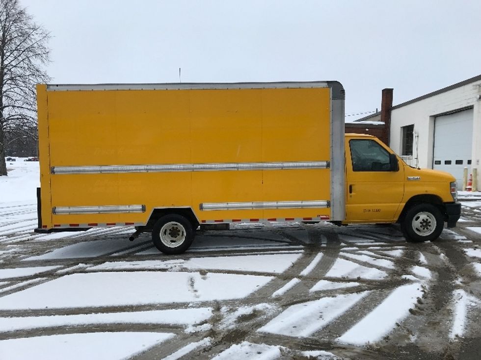Light Duty Box Truck-Light and Medium Duty Trucks-Ford-2022-E350-Londonderry-NH-88,165\n\t\tmiles-$ 27,500 - Image 15