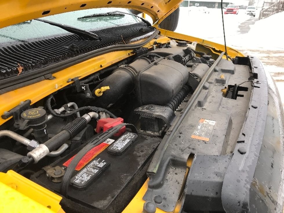 Light Duty Box Truck-Light and Medium Duty Trucks-Ford-2022-E350-Londonderry-NH-88,165\n\t\tmiles-$ 27,500 - Image 23