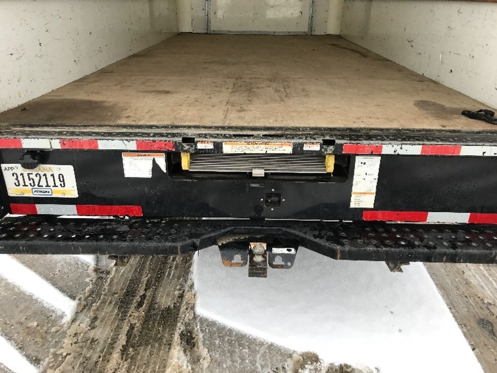 Light Duty Box Truck-Light and Medium Duty Trucks-Ford-2022-E350-Londonderry-NH-88,165\n\t\tmiles-$ 27,500 - Image 9