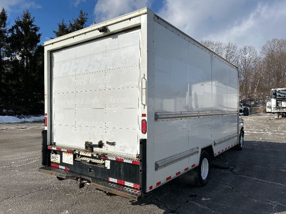 Light Duty Box Truck-Light and Medium Duty Trucks-Ford-2022-E350-Londonderry-NH-93,448\n\t\tmiles-$ 29,750 - Image 13