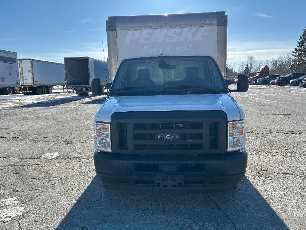 Light Duty Box Truck-Light and Medium Duty Trucks-Ford-2022-E350-Londonderry-NH-93,448\n\t\tmiles-$ 29,750 - Image 2