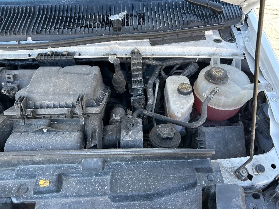 Light Duty Box Truck-Light and Medium Duty Trucks-Ford-2022-E350-Londonderry-NH-93,448\n\t\tmiles-$ 29,750 - Image 24