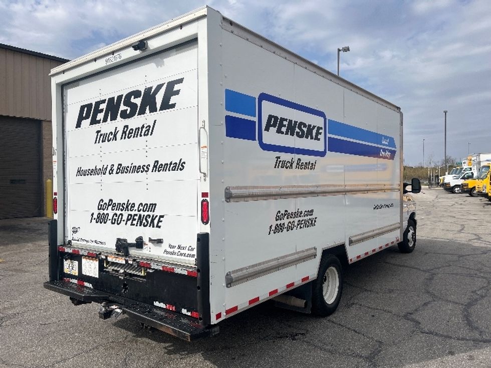 Light Duty Box Truck-Light and Medium Duty Trucks-Ford-2022-E350-Los Angeles-CA-103,771\n\t\tmiles-$ 31,500 - Image 13