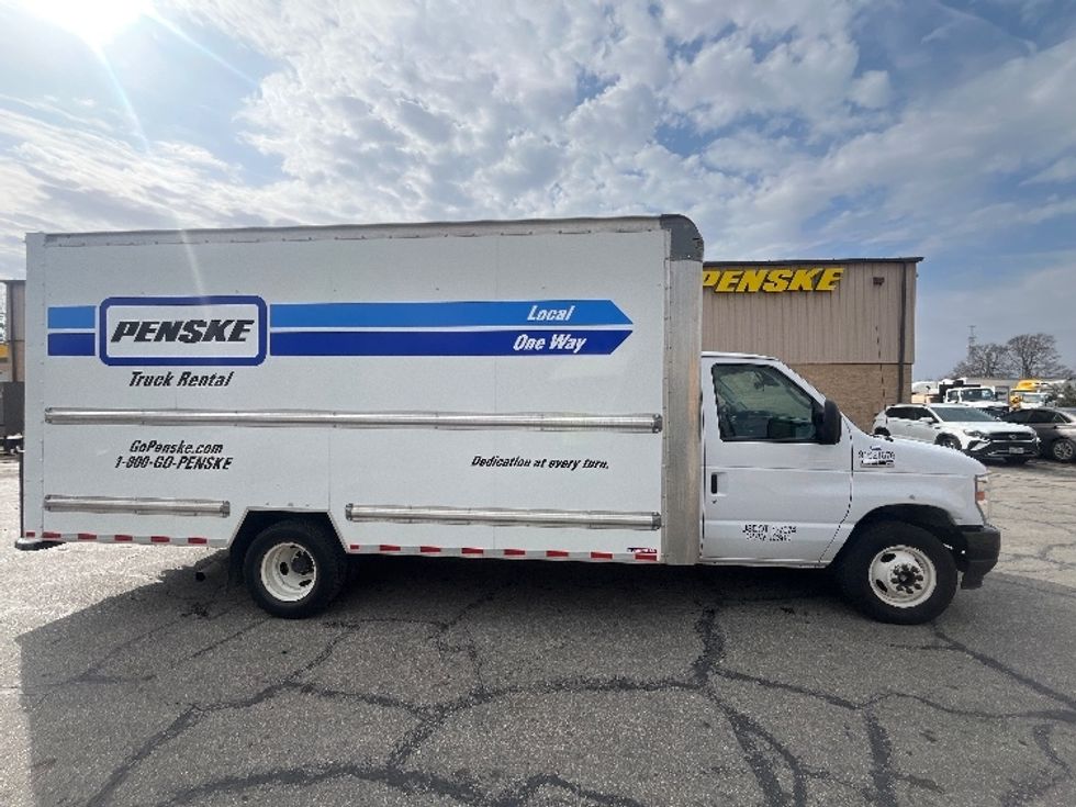 Light Duty Box Truck-Light and Medium Duty Trucks-Ford-2022-E350-Los Angeles-CA-103,771\n\t\tmiles-$ 31,500 - Image 15