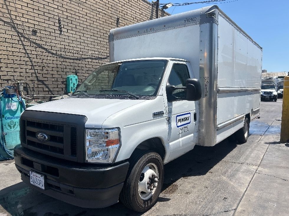 Light Duty Box Truck-Light and Medium Duty Trucks-Ford-2022-E350-Los Angeles-CA-75,727\n\t\tmiles-$ 32,750 - Image 1