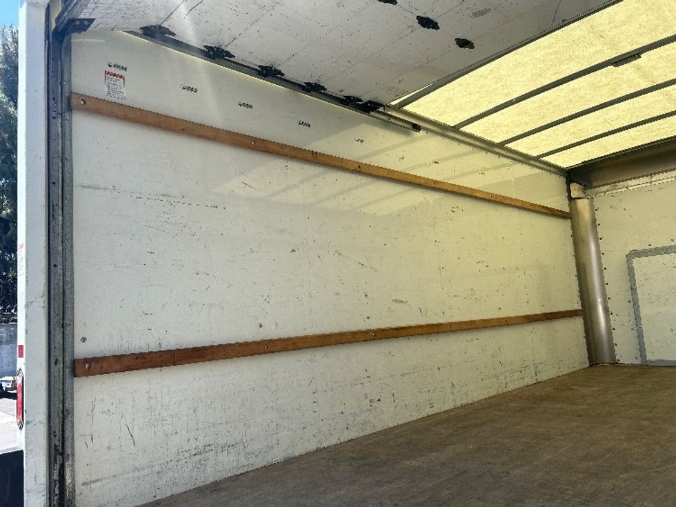 Light Duty Box Truck-Light and Medium Duty Trucks-Ford-2022-E350-Los Angeles-CA-75,727\n\t\tmiles-$ 32,750 - Image 11