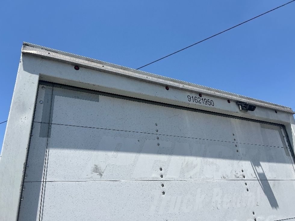 Light Duty Box Truck-Light and Medium Duty Trucks-Ford-2022-E350-Los Angeles-CA-75,727\n\t\tmiles-$ 32,750 - Image 25
