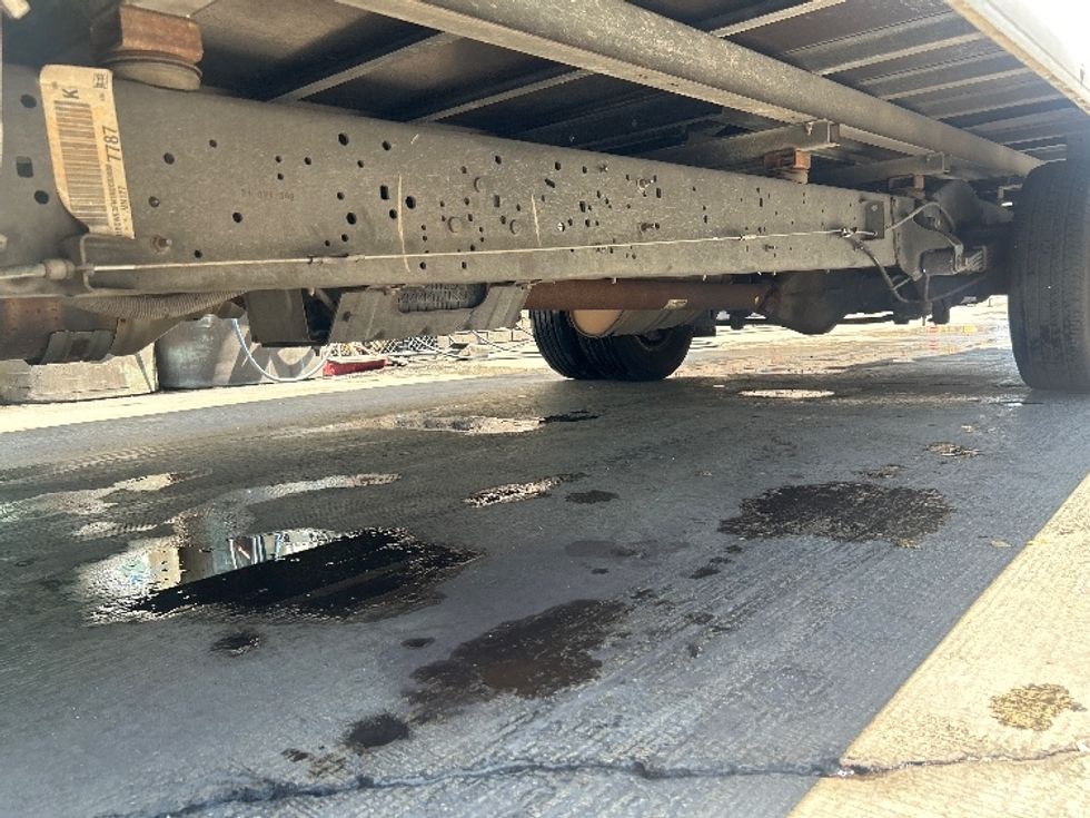 Light Duty Box Truck-Light and Medium Duty Trucks-Ford-2022-E350-Los Angeles-CA-75,727\n\t\tmiles-$ 32,750 - Image 5