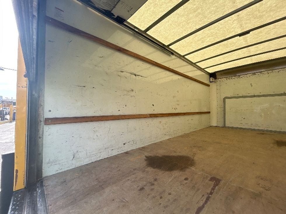 Light Duty Box Truck-Light and Medium Duty Trucks-Ford-2022-E350-Los Angeles-CA-91,877\n\t\tmiles-$ 29,000 - Image 9