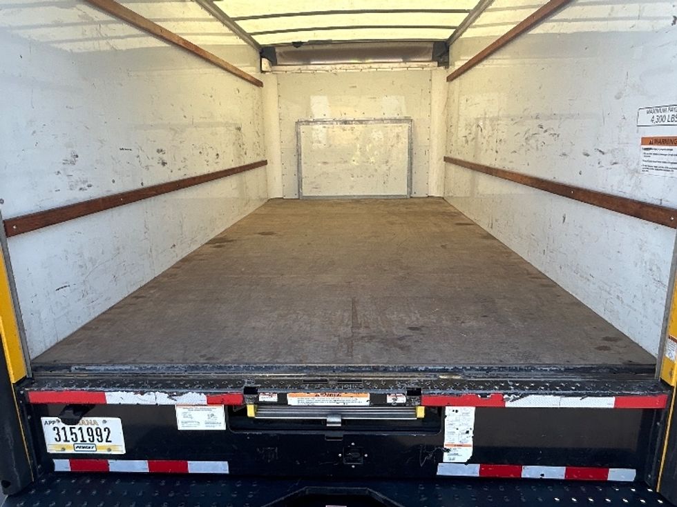 Light Duty Box Truck-Light and Medium Duty Trucks-Ford-2022-E350-Los Angeles-CA-93,046\n\t\tmiles-$ 30,000 - Image 8